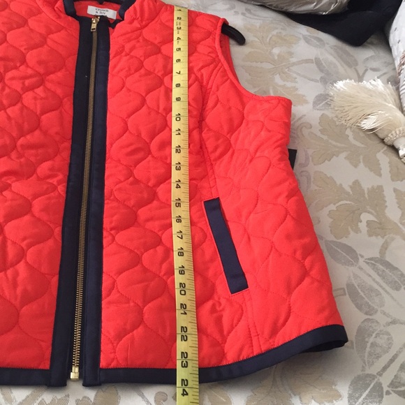Vest - Picture 6 of 8